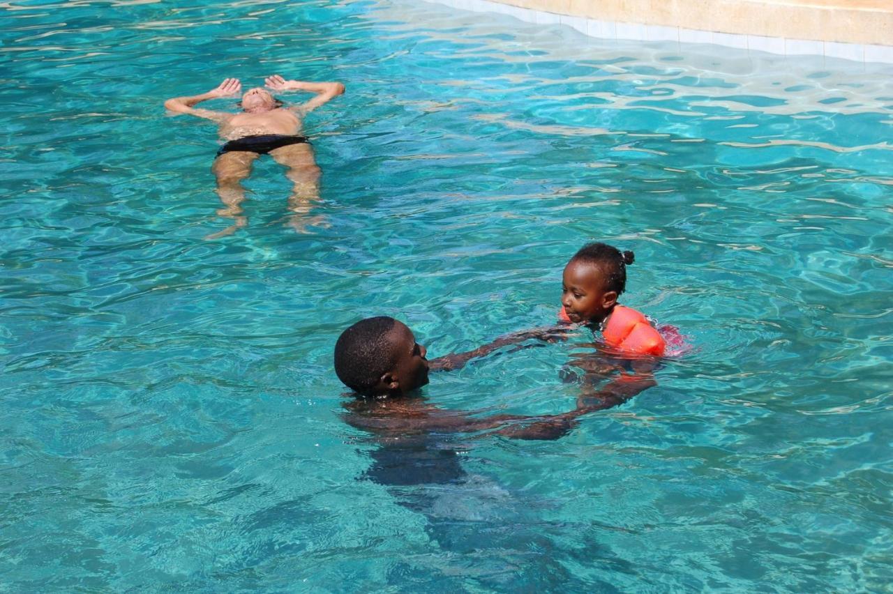 Joysvilla Family Holiday Home Malindi Bagian luar foto